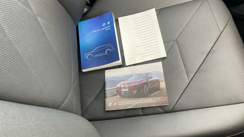 BMW iX 240kW xDrive40 M Sport 76.6kWh 5dr Auto Electric Estate